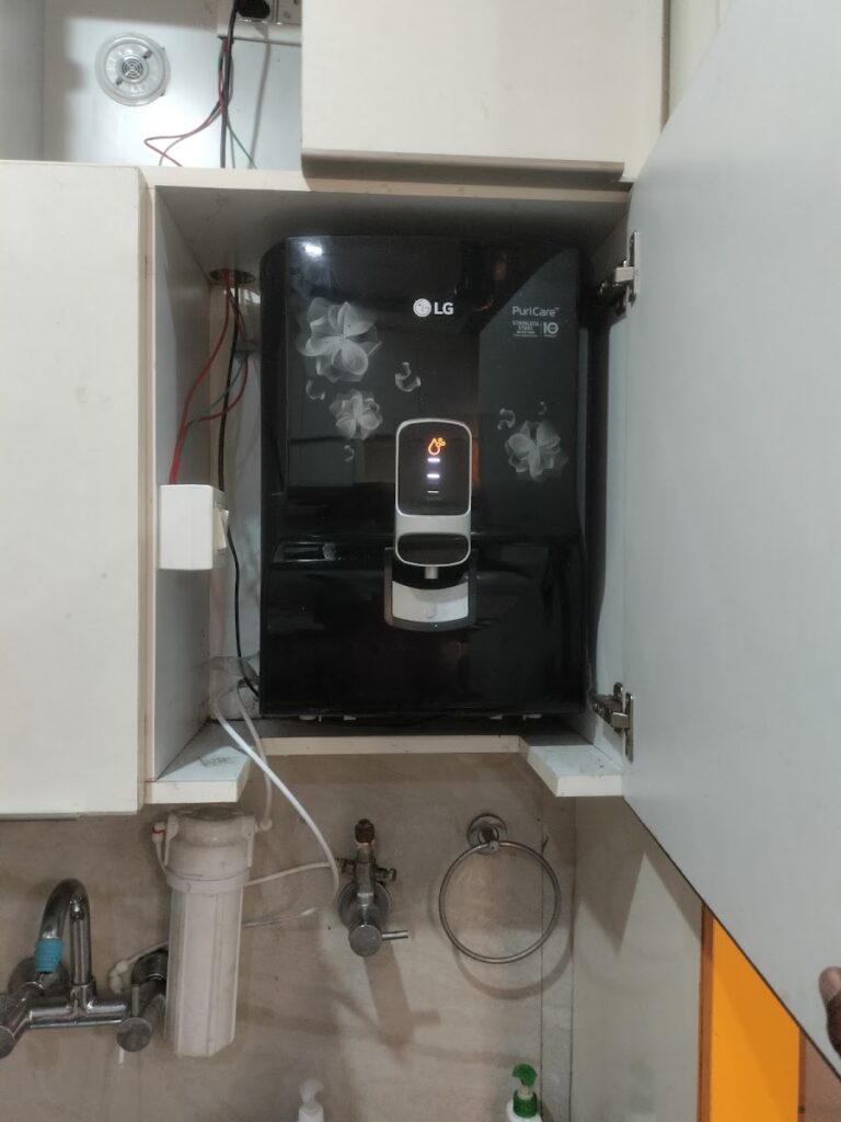LG PuriCare water purifier installed at Grand Fortune Apartment, Delhi Road, Roorkee, photo from a Sanchit Enterprises visit